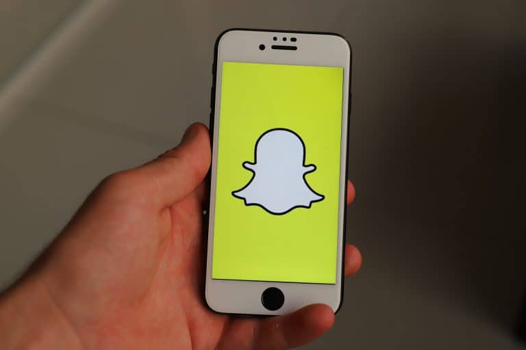 what-does-the-gray-arrow-mean-in-snapchat-sc-icons-explained